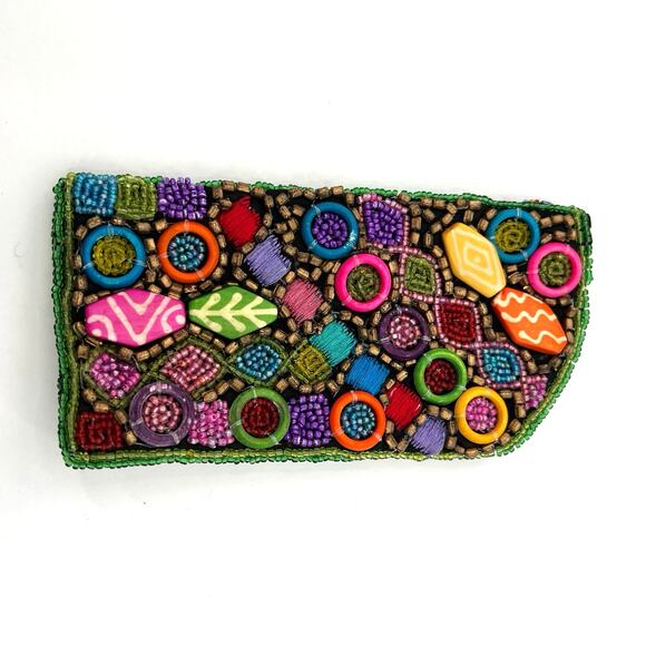Beaded eyeglasses sunglasses case. - Picture 1 of 2